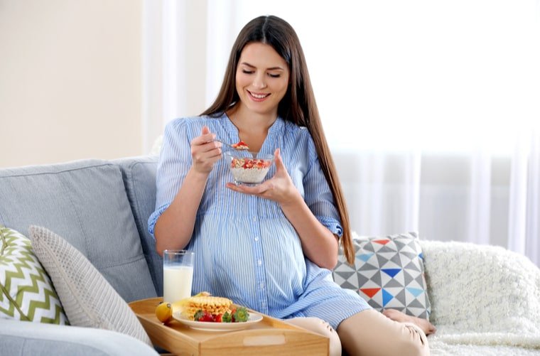 ¿Qué debo comer durante el embarazo?