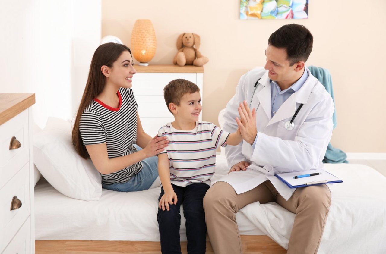 ¿Necesitas un médico en casa? Te contamos el ABC del médico a domicilio