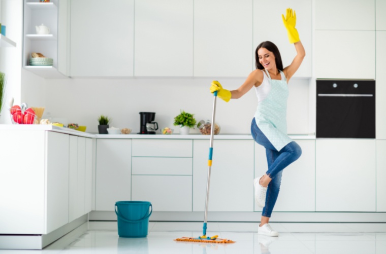 ¿Cuántas calorías quemas haciendo las tareas del hogar?